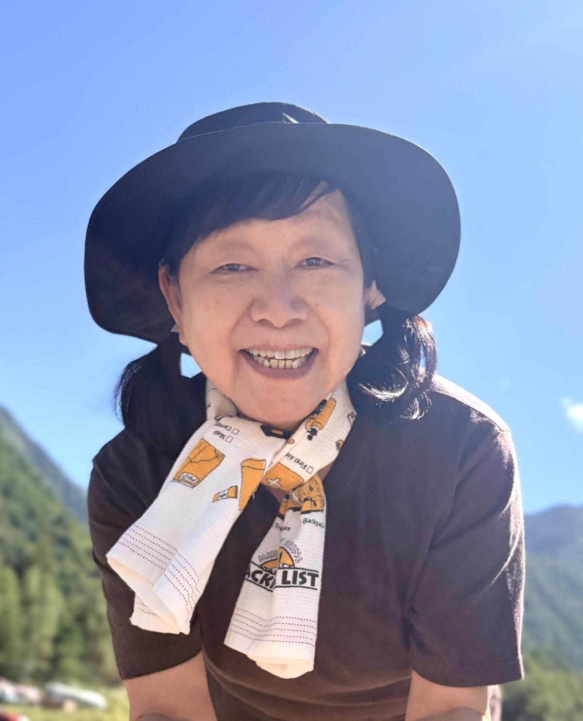 青山裕子.jpeg